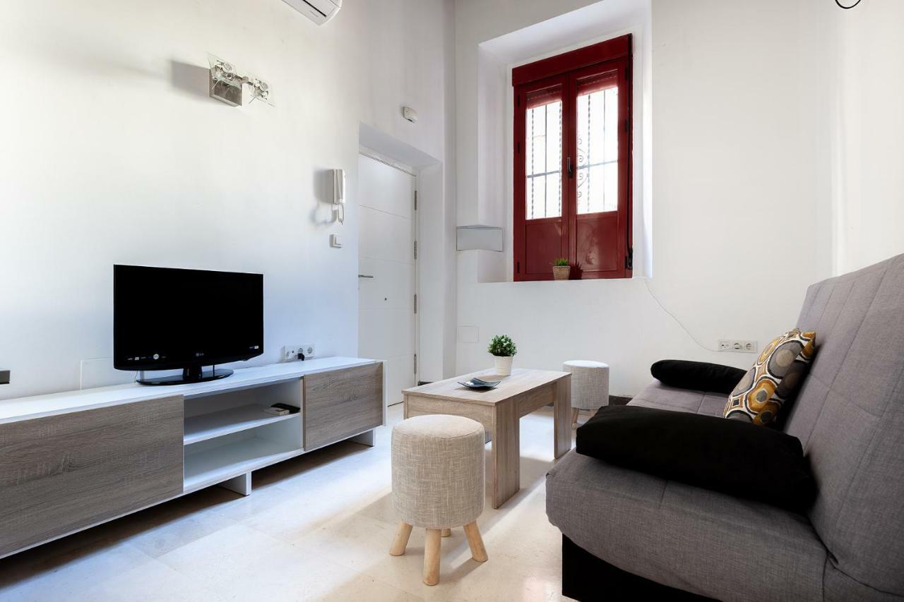 Pasaje Amores Iz. - Tranquilidad Y Vida Cultural En Centro Sevilla 4Px Екстериор снимка