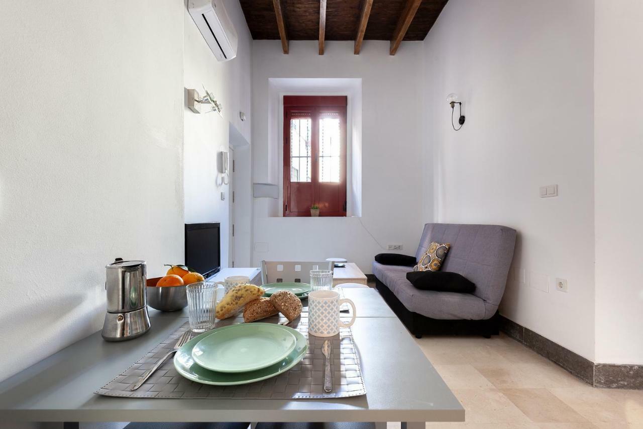 Pasaje Amores Iz. - Tranquilidad Y Vida Cultural En Centro Sevilla 4Px Екстериор снимка